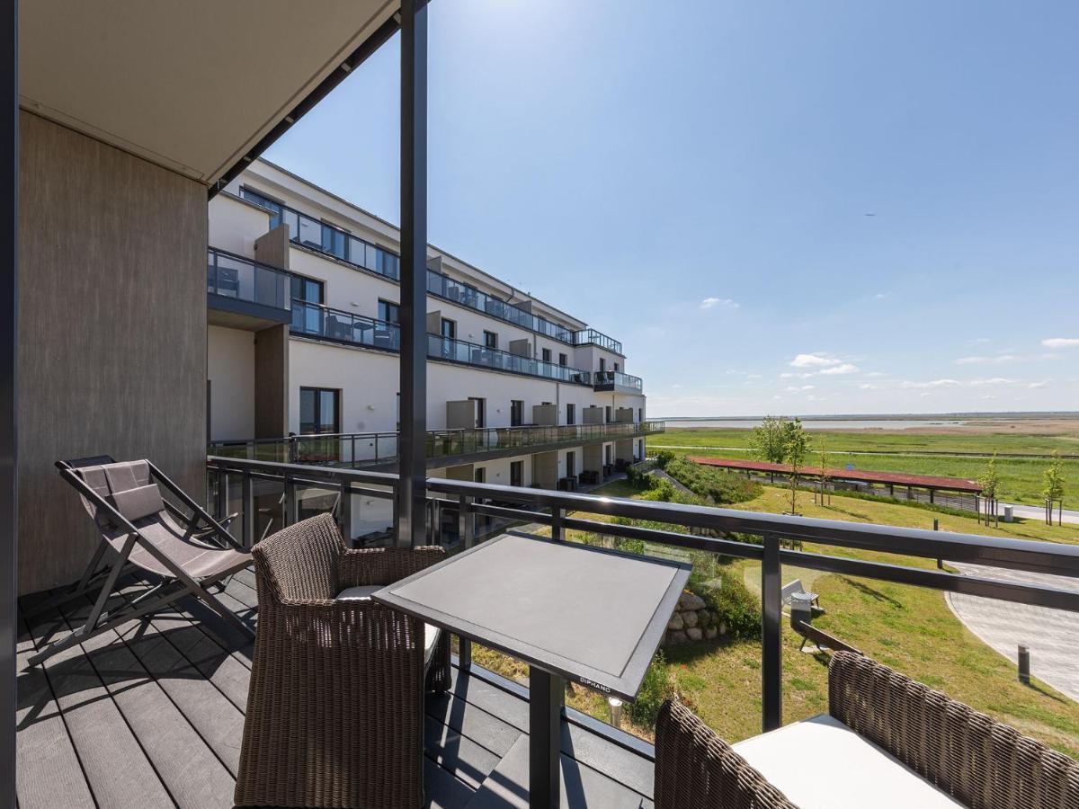 Zwei Wasser - Alte Seefahrtschule Aparthotel Wustrow  Exterior photo